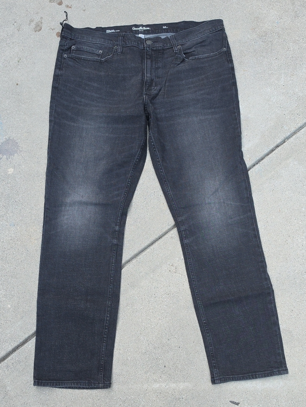 Goodfellow & Co Men's Slim Straight Jeans in Washed Black